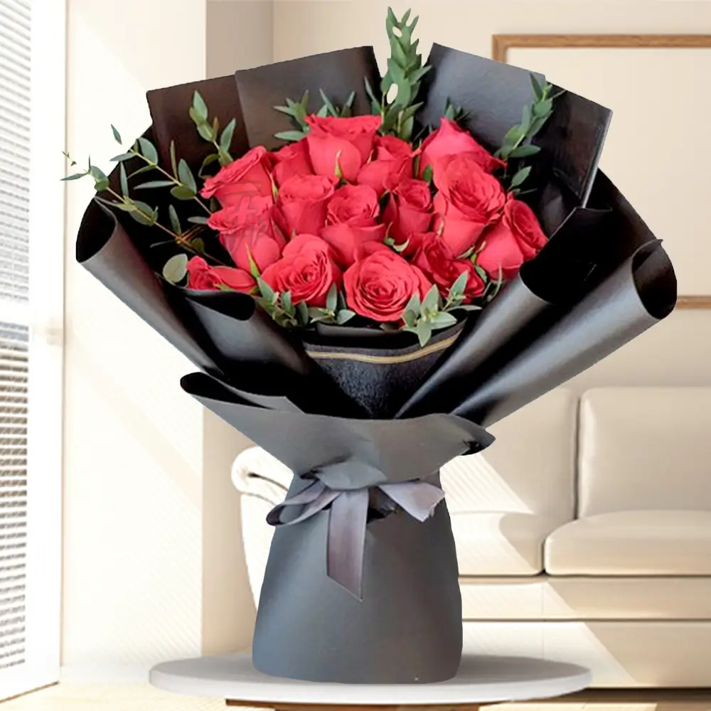Red Roses Black Bouquet